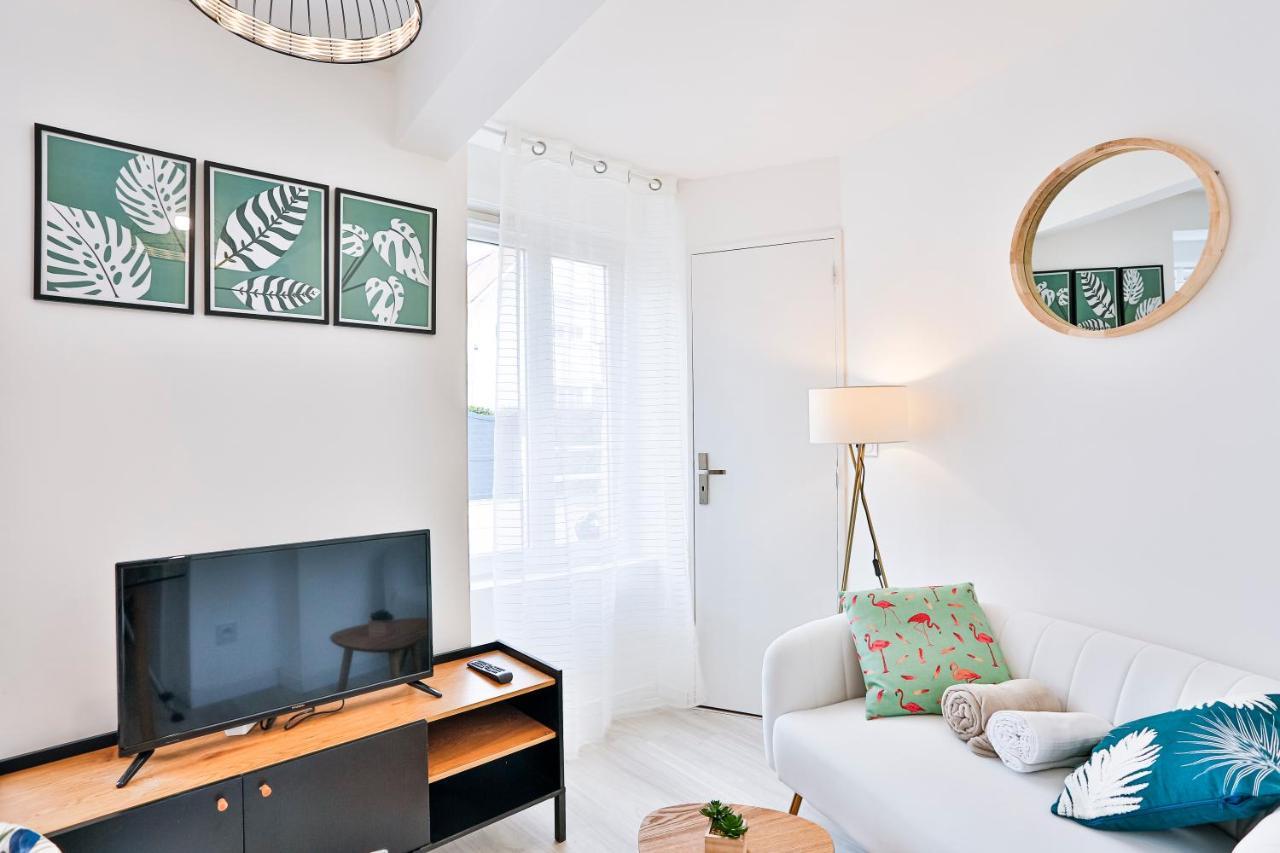 Little Jungle - T2 Avec Parking Apartment Vierzon Exterior photo